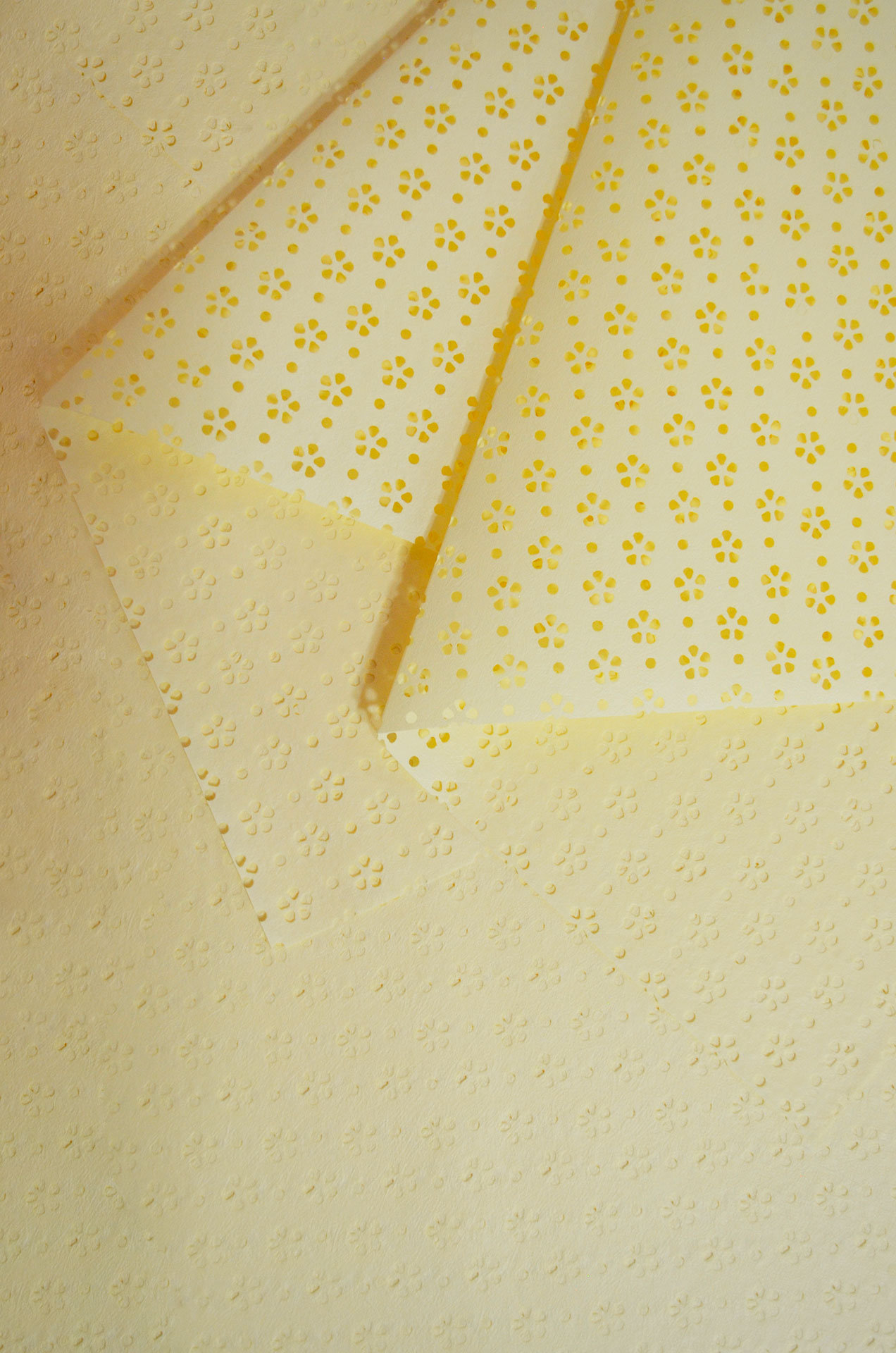 Papel picado Amarillo bebe